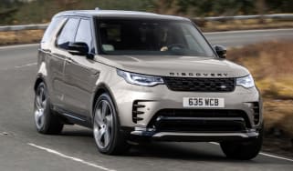 Land Rover Discovery - front